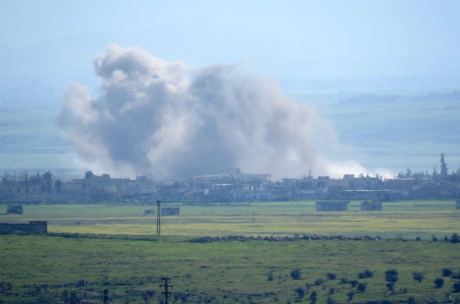 Esed rejimi Suriye'de sivilleri hedef almaya devam ediyor