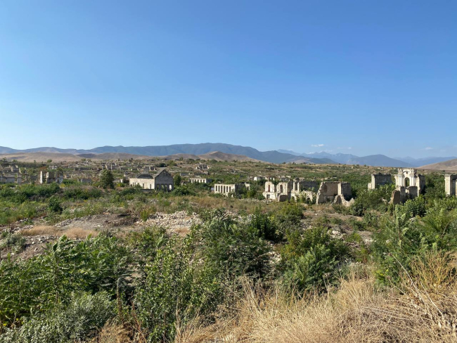 Şuşa çevresinde mayın temizliği, içinde bayındırlık çalışmaları sürüyor.