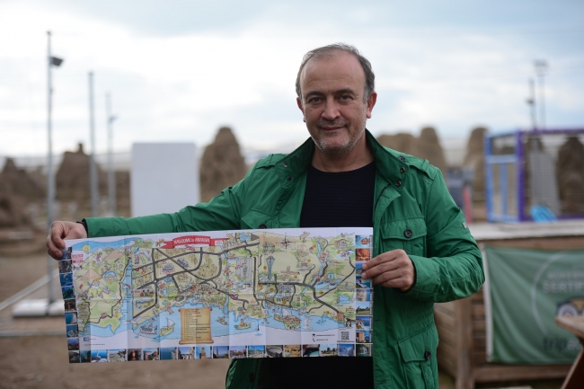 Antalya'da turistler için "eğlenceli harita"