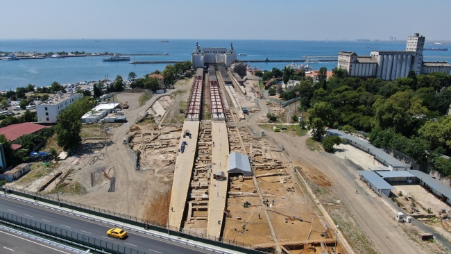 Haydarpaşa Garı'ndaki arkeolojik kazılar tarihe ışık tutuyor