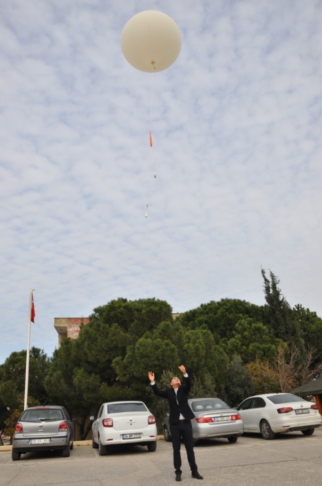 Meteoroloji uzmanları hava tahminlerinin nasıl yapıldığını anlattı