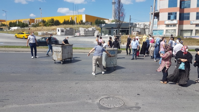 Protesto için TEM Bağlantı Yolu'nu trafiğe kapattılar