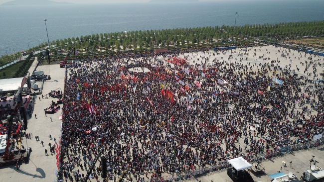 1 Mayıs yurt genelinde coşkuyla kutlandı