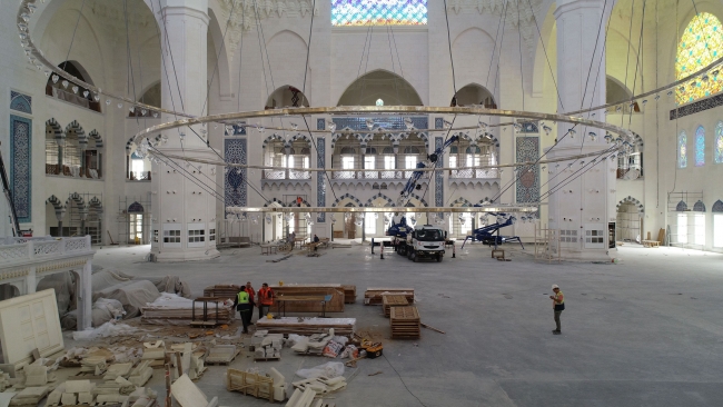 Çamlıca Camii'nin yüzde 98'i tamamlandı