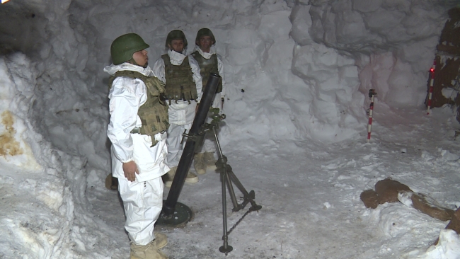 Mehmetçik eksi 20 derecede gece gündüz nöbette