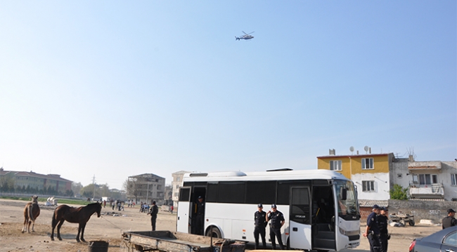 Helikopter destekli 2 bin polisle uyuşturucu operasyonu