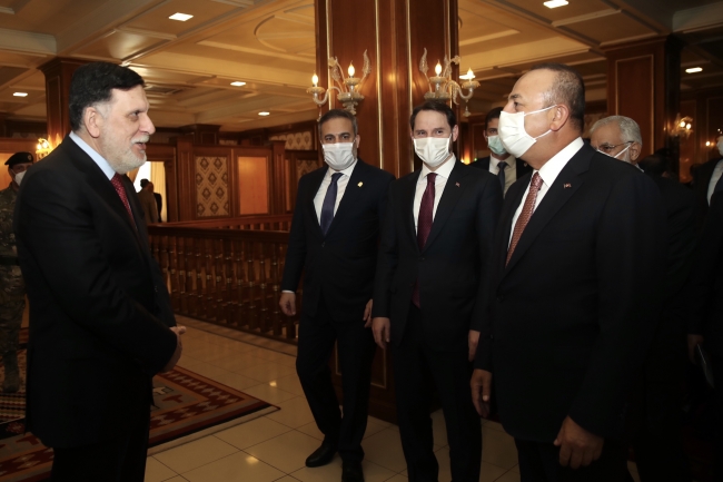 Libya'nın başkenti Trablus'ta diplomatik trafik arttı