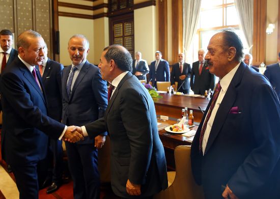 Cumhurbaşkanı Erdoğan, Kulüpler Birliği heyetini kabul etti