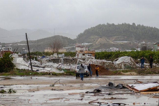 Hortumda kaybolan Buse'yi arama çalışmaları sürüyor