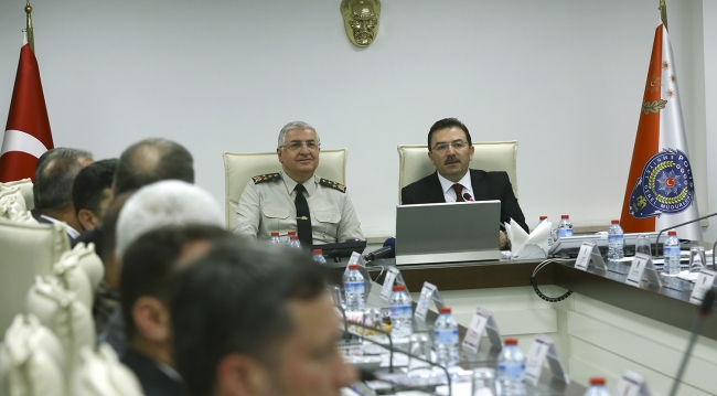 71 bin personelle 'Huzur' operasyonu