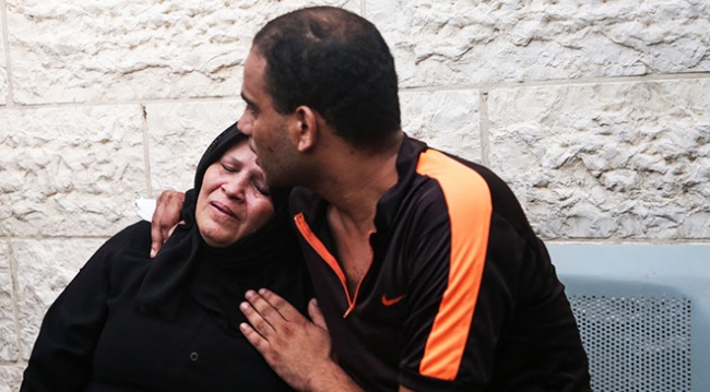 İsrail askerleri Gazze sınırında 2 Filistinliyi şehit etti