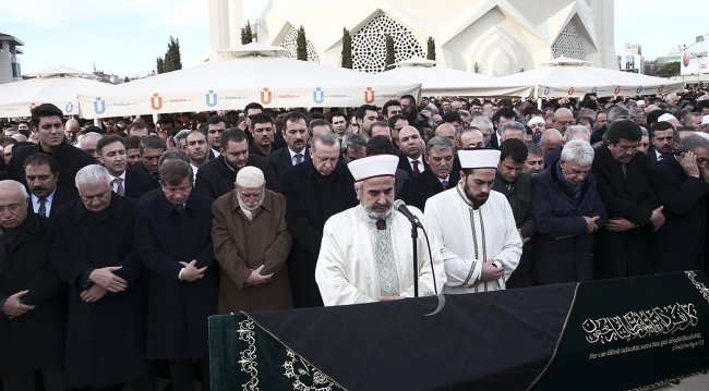 İTO Başkanı Çağlar son yolculuğuna uğurlandı