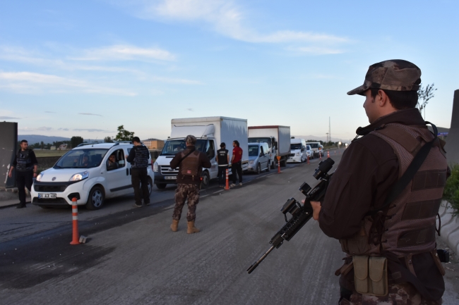 Kontrol noktasında nöbetleşe iftar