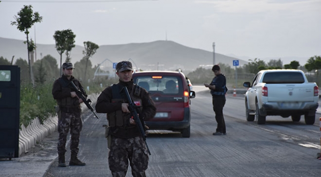 Kontrol noktasında nöbetleşe iftar