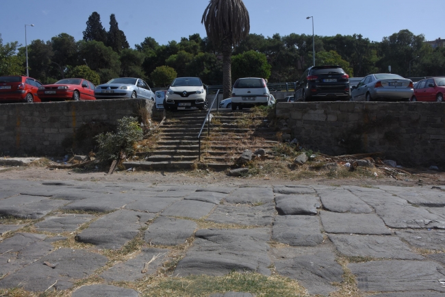 2 bin yıllık tarihi İpek Yolu, pazar yeri ve otopark oldu