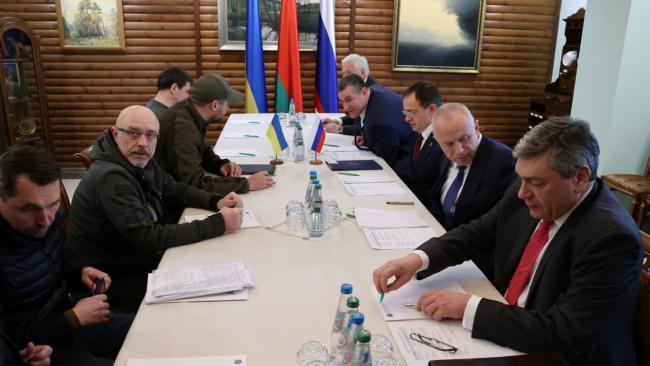 Müzakerelerin 2'nci turu Belarus'un Brest şehrinde yapıldı. 3 Mart 2022. | Fotoğraf: Reuters
