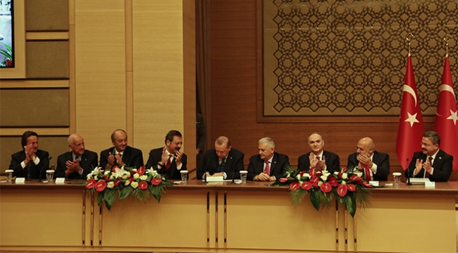 Cumhurbaşkanı Erdoğan, yerli otomobili yapacak firmaları açıkladı