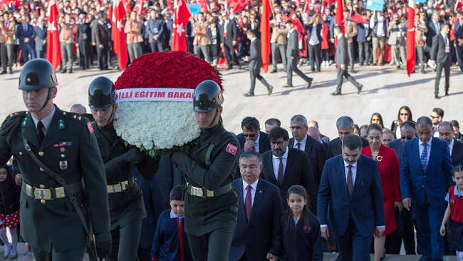 23 Nisan tüm yurtta coşkuyla kutlanıyor