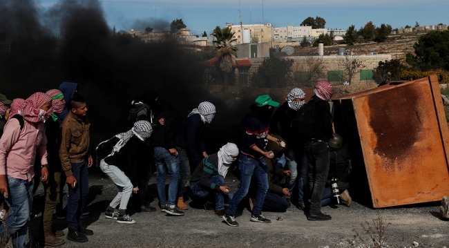 İsrail güçlerinin müdahalesinde 45 kişi yaralandı