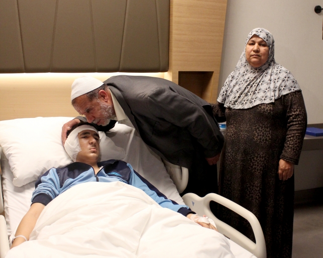 İsrail saldırısında yaralanan Filistinli Abdulmuti, Türkiye'de şifa buluyor