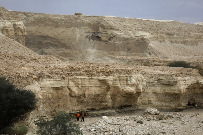 İsrail’in güneyini sel vurdu: 9 öğrenci öldü