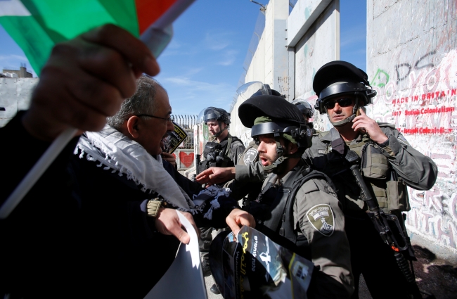İsrail askerlerinden Batı Şeria ve Gazze'deki gösterilere müdahale
