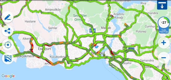 İstanbul'daki trafik yoğunluğu yüzde 27'ye ulaştı
