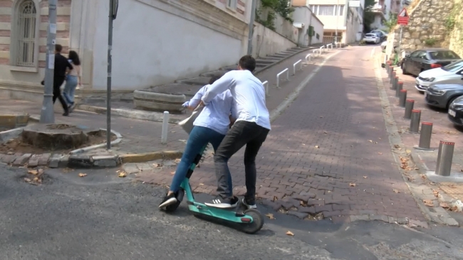Kurallara uymadan kullanılan scooterlar tehlike saçıyor