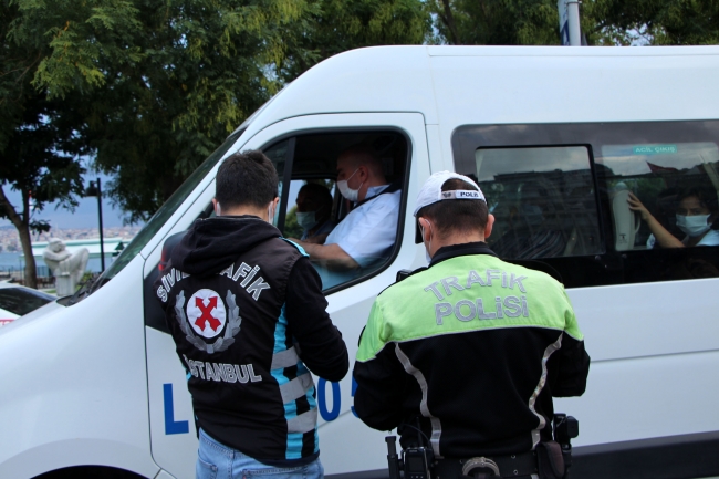 Okulların ilk gününde öğrenci servislerine denetim