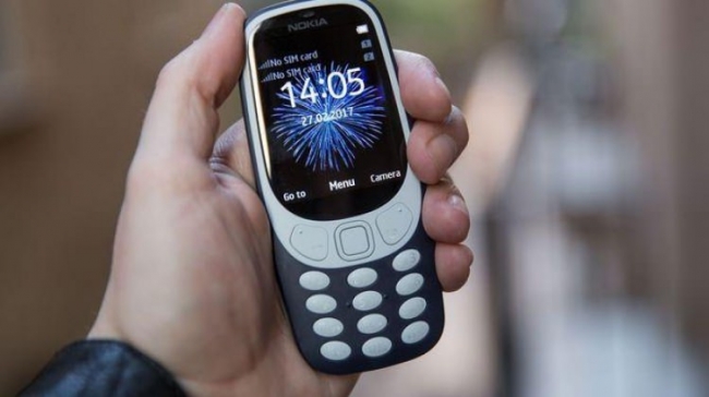 Efsane Nokia 3310, dev rakiplerini solladı!