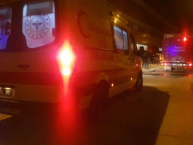 Bursa'da televizyon patladı, aileyi yanmaktan komşuları kurtardı