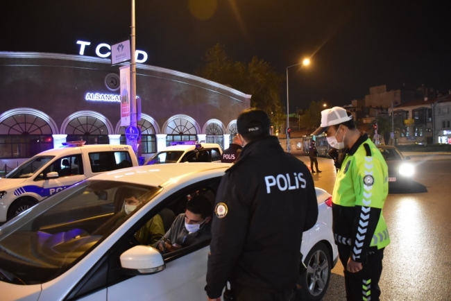 Kısıtlamanın ardından kentler sessizliğe büründü