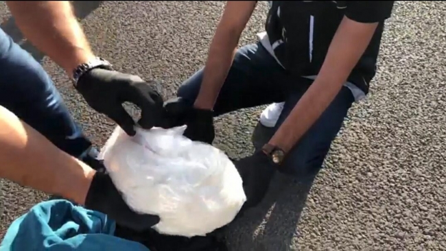 İzmir'de zehir tacirlerine operasyon: 16 tutuklama