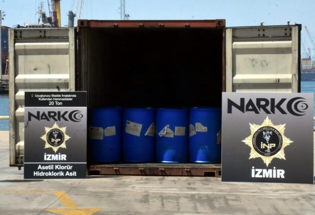 İzmir'de dev uyuşturucu operasyonu: 26 ton malzeme ele geçirildi