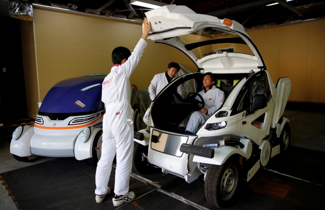 Japon bilim adamlarından katlanabilen otomobil