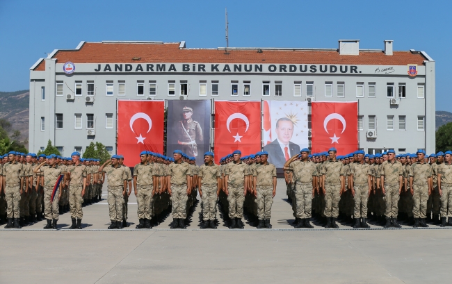 Jandarma okulu yeni mezunlarını verdi