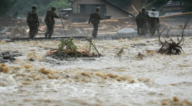 Japonya'da sel faciası: 21 ölü