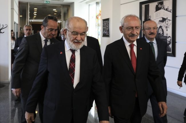 Kılıçdaroğlu, Karamollaoğlu ile görüştü