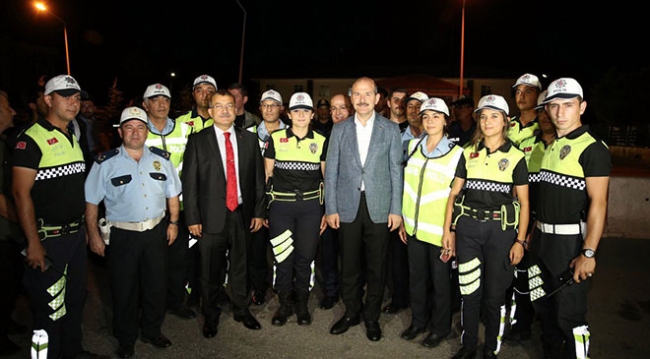 İçişleri Bakanı Soylu trafik denetimine katıldı