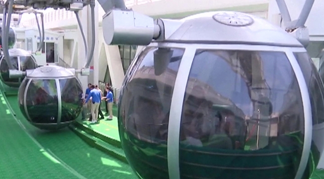 Dünyanın ilk ortası boş dönme dolabına yoğun ilgi