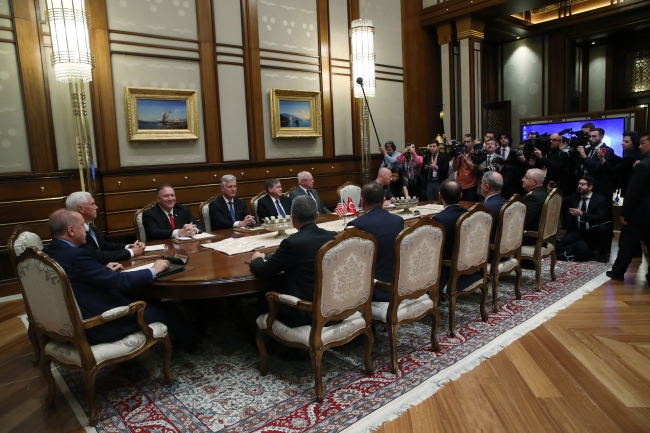 Cumhurbaşkanı Erdoğan, ABD Başkan Yardımcısı Pence'i kabul etti