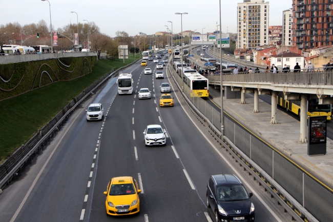 Kademeli mesai uygulaması İstanbul trafiğini rahatlattı
