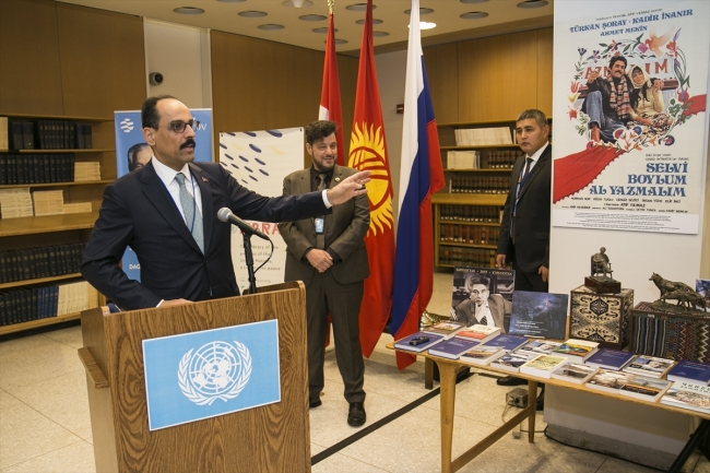 İbrahim Kalın ''Cengiz Aytmatov'' sergisinin açılışına katıldı