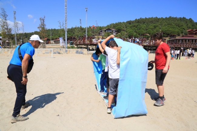 Geleceğin teknoloji yıldızları gençlik kampında