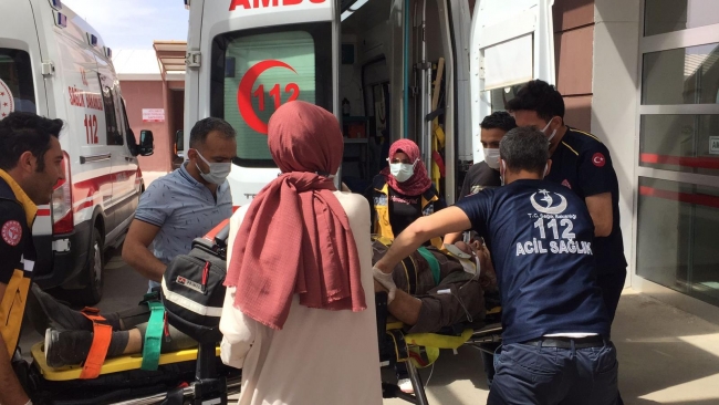 Adıyaman'da kamyonet şarampole devrildi: 1 ölü, 1 yaralı