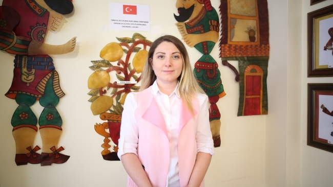 Türkiye’nin ilk kadın Karagöz ustası