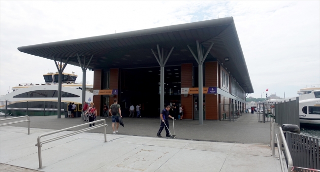 Karaköy İskelesi hizmet vermeye başladı