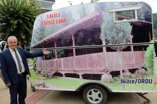 Fındığı tanıtmak için karavanıyla tura çıktı