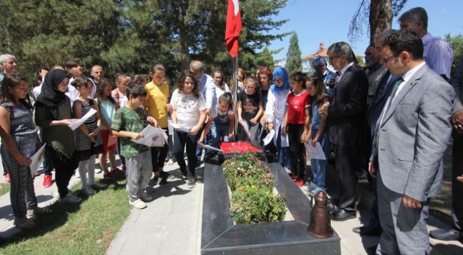 Şehit öğretmen Aybüke Yalçın vefatının birinci yılında unutulmadı