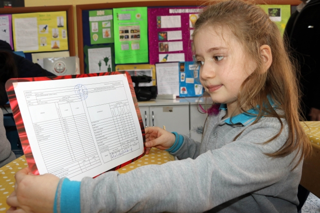 18 milyon öğrenci bugün karne heyecanı yaşadı